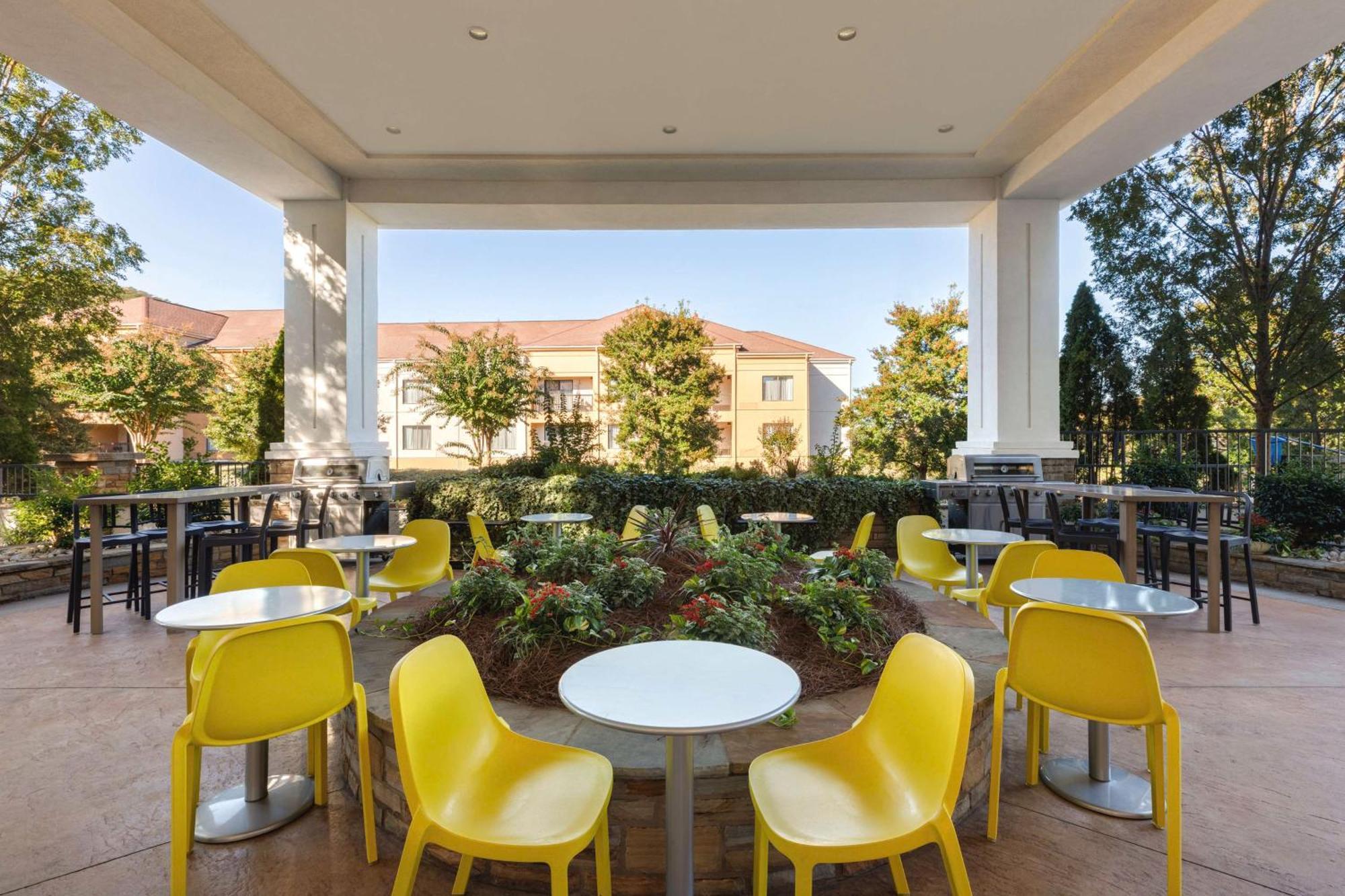 Hotel Home2 By Hilton